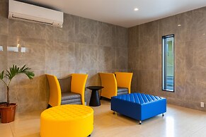 Mr.KINJO BEACH SIDE KAFU-SHI