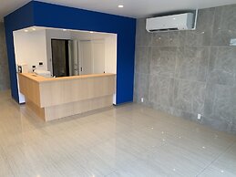 Mr.KINJO BEACH SIDE KAFU-SHI