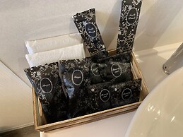 Mr.KINJO BEACH SIDE KAFU-SHI