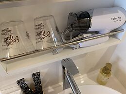 Mr.KINJO BEACH SIDE KAFU-SHI