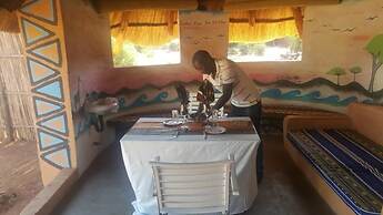 Simoonga Village Backpackers and Cafe