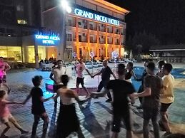 Grand Nicea Hotel