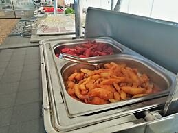 Grand Nicea Hotel
