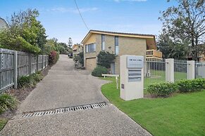 Galleries 3 - 3/28 Peregian Esplanade