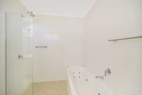 Kari 3 - 3/7 Peregian Esplanade