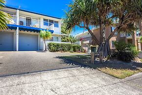 Sunbright 2/5 Petrel Street