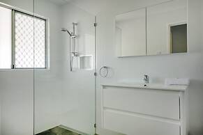 Allamanda Sands - 23 Oriole Avenue