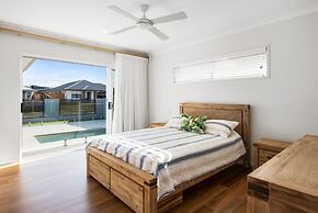 Pet Friendly, new House Peregian Breeze Drive, Peregian Beach