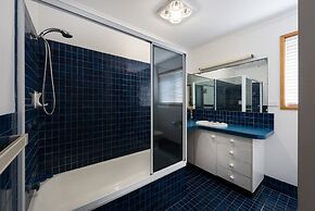 A Beach Break - 1/90 Lorikeet Drive