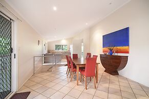 Beach Affair - 10 Callitris Crescent