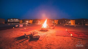 Bivouac Les Dunes De  Chegaga