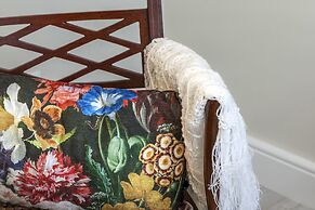 Vintage Charming House 1