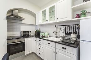 Vintage Charming House 1