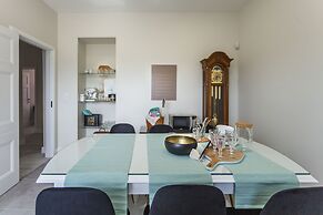 Vintage Charming House 1