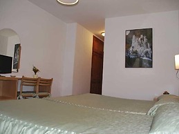 Hotel Saloria