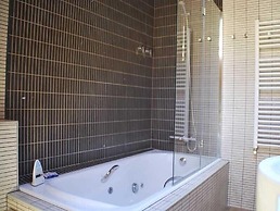 Hotel Saloria