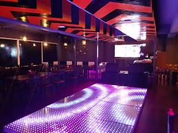 Hotel Malghotras by Hazel Hotels