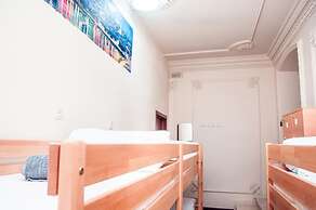 Globus Maidan - Hostel