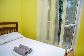 Golden Globus Hostel