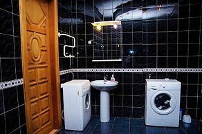 Golden Globus Hostel