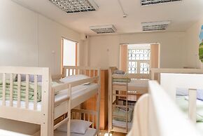 Globus Lipki Hostel