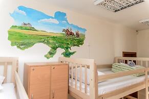 Globus Lipki Hostel