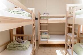 Globus Lipki Hostel