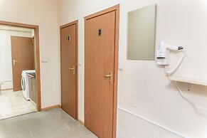 Globus Lipki Hostel