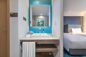 Holiday Inn Express Shanghai Jiading Center by IHG