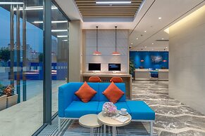 Holiday Inn Express Shanghai Jiading Center by IHG