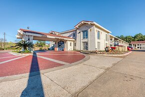 Quality Inn Nacogdoches Near University