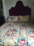 Nine O Five Royal Hotel