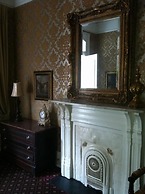 Nine O Five Royal Hotel