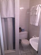 Nine O Five Royal Hotel