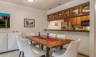 Townsend Place A107 2 Bedroom Condo by RedAwning