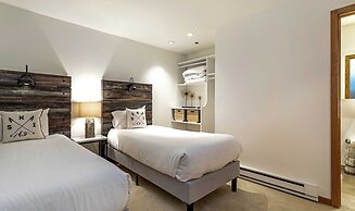 Townsend Place A107 2 Bedroom Condo by RedAwning