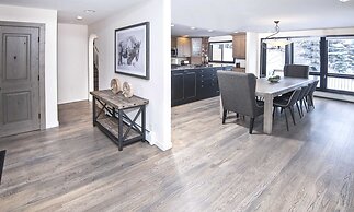 814 Eagle Dr. 4 Bedroom Home by RedAwning