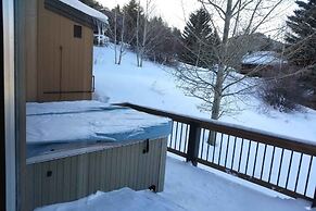 814 Eagle Dr. 4 Bedroom Home by RedAwning