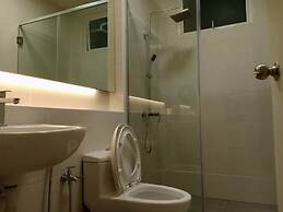 BLeisure Parkland Homestay