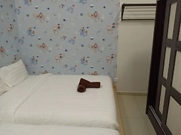 BLeisure Parkland Homestay