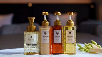 Doutonbori Crystal Hotel IV