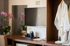 Orussey One Boutique