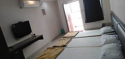 i-ROOMZ Hoysala Residency
