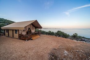 Glamping Tents and Mobile Homes Trasorka - Campsite