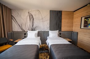 Hotel Holiday