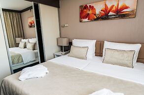 Hotel Holiday