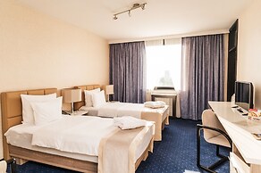 Hotel Holiday