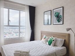 Justay Rivergate Center