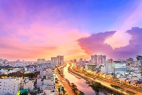 Justay Rivergate Center