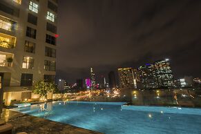 Justay Rivergate Center